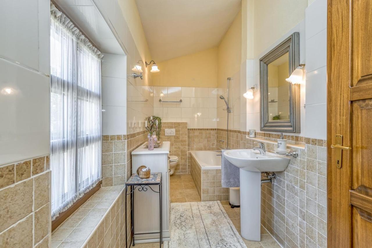 Villa Santolina Baderna Екстер'єр фото
